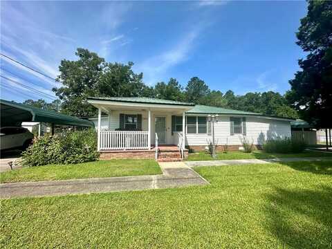 2896 S Lakeview Drive, Waycross, GA 31503