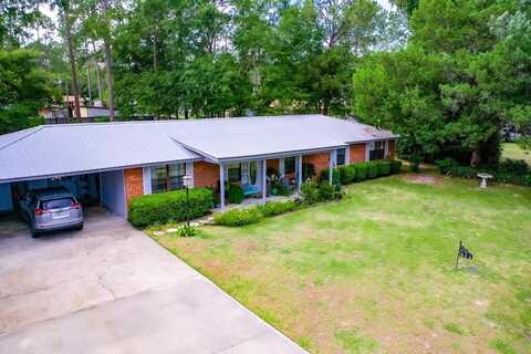 924 Lakeview Drive, Blackshear, GA 31516