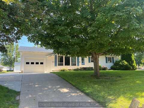 404 W 404 W Piedmont Street, Ravenna, NE 68869