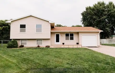 512 Kennedy Place, Grand Island, NE 68803