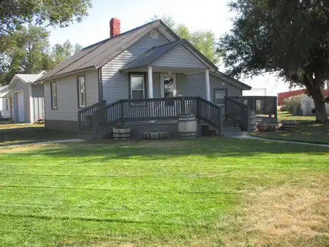 604 East 2nd Street, Oakley, KS 67748