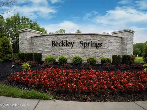 15115 Beckley Springs Dr, Louisville, KY 40245