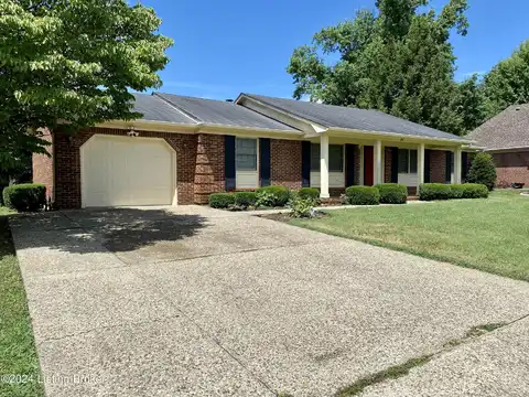 208 Edgewood Dr, Bardstown, KY 40004