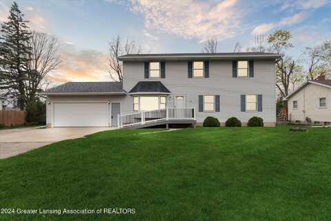 8604 Huckleberry Lane, Lansing, MI 48917