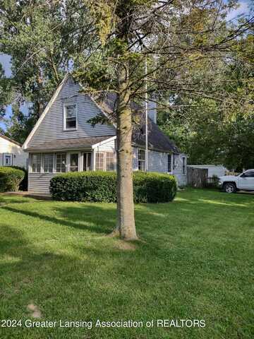 2431 Radford Road, Lansing, MI 48911