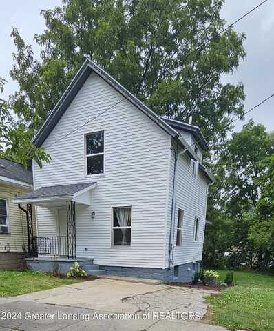 925 Cleveland Street, Lansing, MI 48906