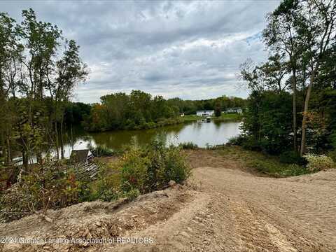 05 Lakeview Ct, Perrinton, MI 48871