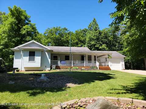 10004 Lakeside Drive, Perrinton, MI 48871