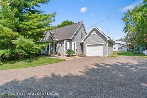 2651 Pinch Highway, Charlotte, MI 48813