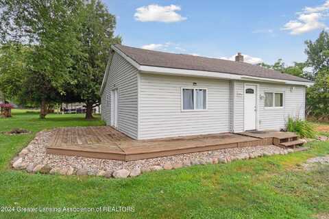 6984 Railroad Street, Ovid, MI 48866