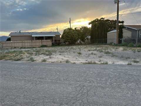 30 W Comstock Circle, Pahrump, NV 89048