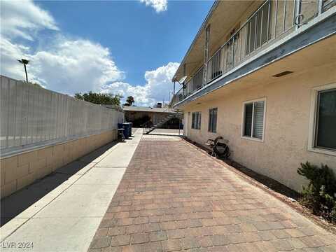 5208 Pebble Beach Boulevard, Las Vegas, NV 89108