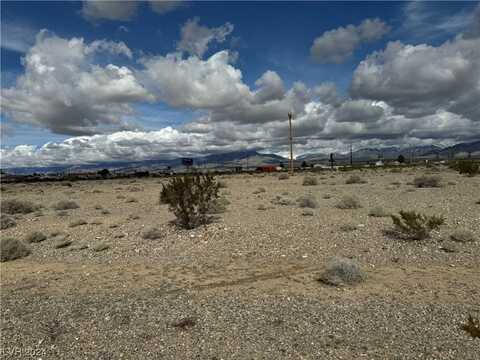 2220 E Ironhorse Street, Pahrump, NV 89048