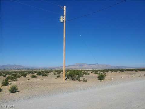 2150 E Kyle Way, Pahrump, NV 89060