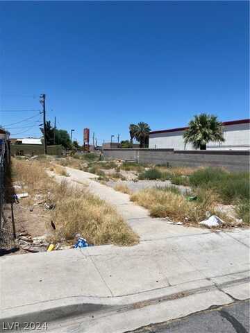 1903 Roosevelt Street, North Las Vegas, NV 89030