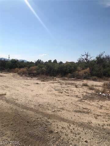 1011 W Basin Avenue, Pahrump, NV 89060