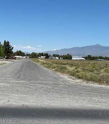 921 S Ford Loop, Pahrump, NV 89048