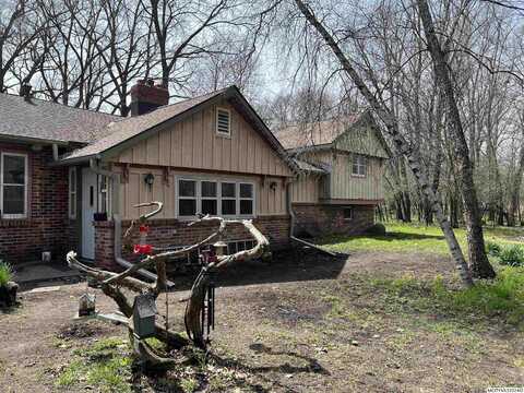 12 W River St, ROCK FALLS, IA 50467