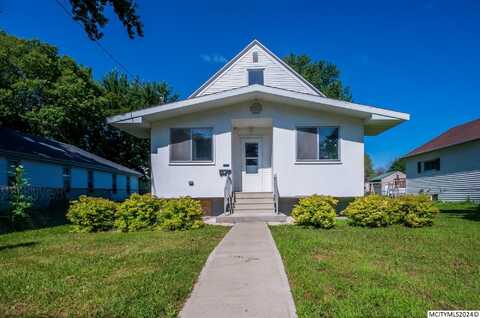 816 S Van Buren, MASON CITY, IA 50401