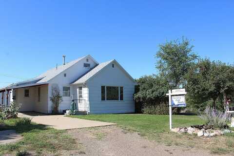 412 Clark Ave, Glendive, MT 59330