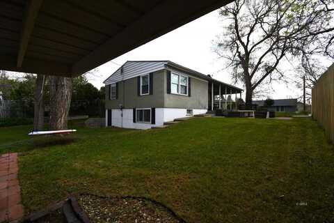 107 Glenwood Ave, Glendive, MT 59330