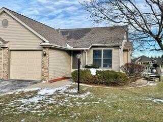 1907 Creekside Court, Valparaiso, IN 46383