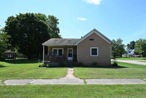 201 E Pearl Street, Medaryville, IN 47957