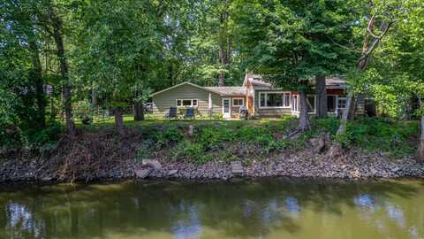 1403 Island Drive, Shelby, IN 46377