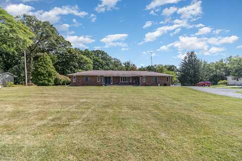 633 S State Road 2, Hebron, IN 46341