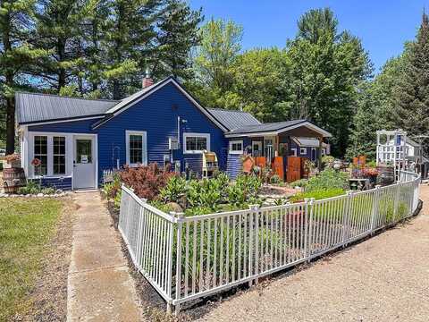 W6468 HWY 8, Tomahawk, WI 54487