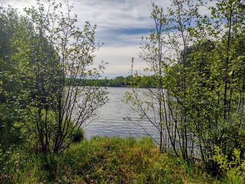 33 SHADY KNOLL RD, Park Falls, WI 54552