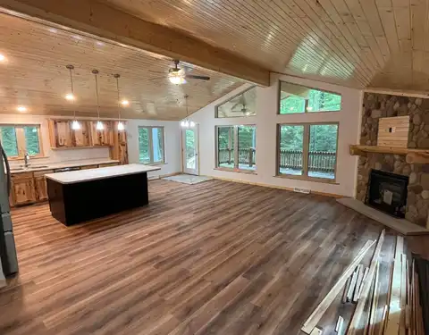 8100 BOARDWALK DR, Sugar Camp, WI 54521