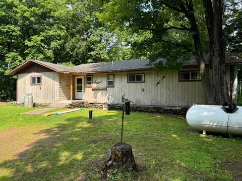 3710 DEERSKIN RD, Phelps, WI 54554