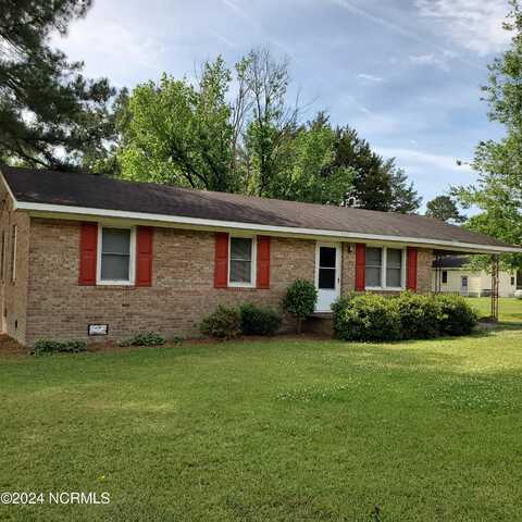 135 E Circle Drive, Hamilton, NC 27840