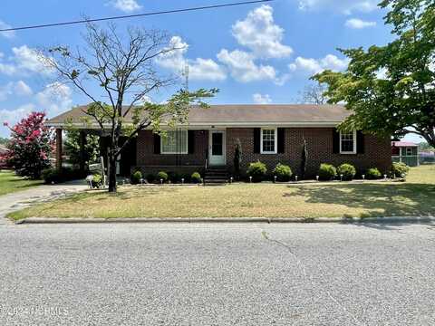 106 Martin Avenue, Williamston, NC 27892