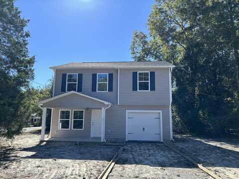 201 NW Railroad Street, Robersonville, NC 27871