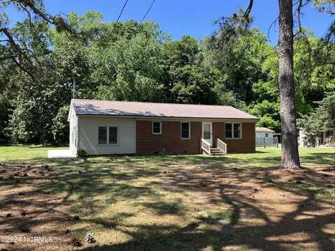 140 Circle Drive, Hamilton, NC 27840