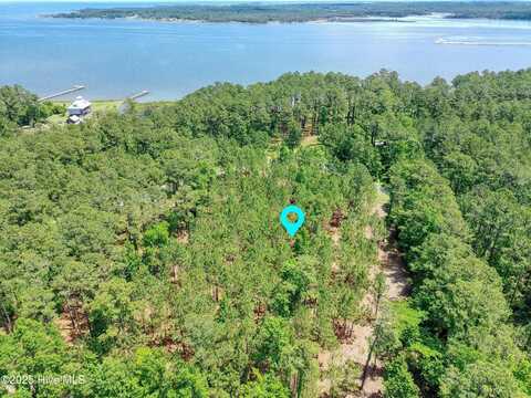 22 Peterson Creek Road, Aurora, NC 27806