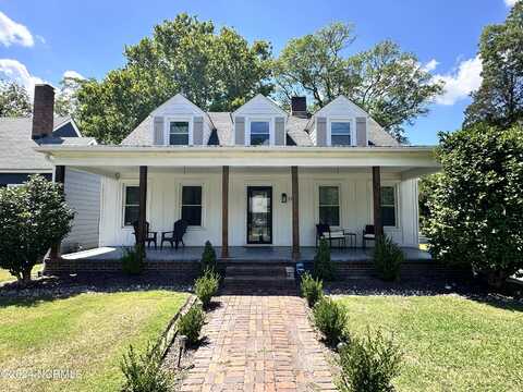 1124 N Bonner Street, Washington, NC 27889