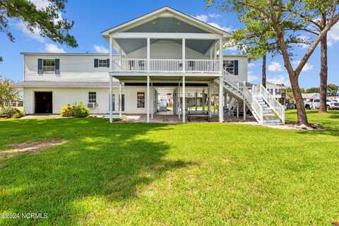 45 Riverview Drive, Chocowinity, NC 27817