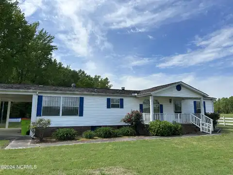 1264 Wade Road, Scotland Neck, NC 27874