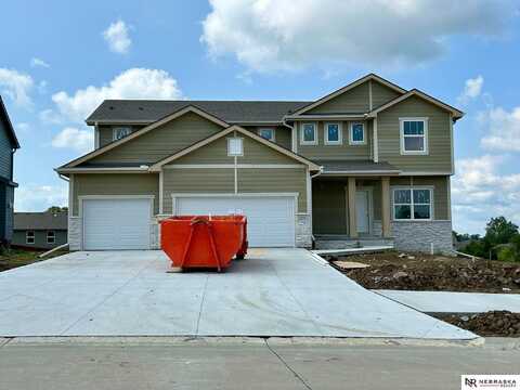 4915 Helwig Avenue, Papillion, NE 68133