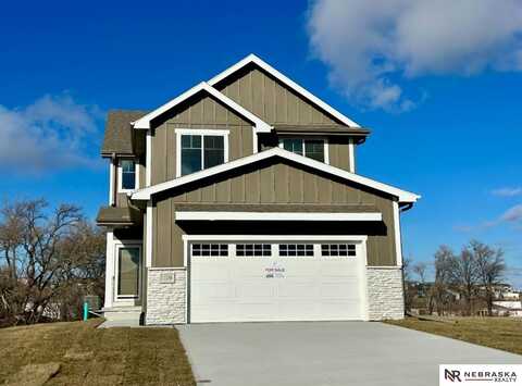 11256 Portage Drive, Papillion, NE 68046