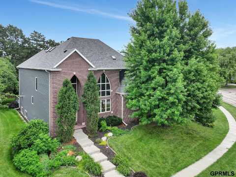 8340 Water Tower Court, Lincoln, NE 68516