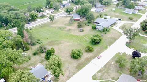 525 Adams Street, Clatonia, NE 68328