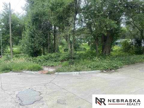 4005 Nebraska Avenue, Omaha, NE 68111