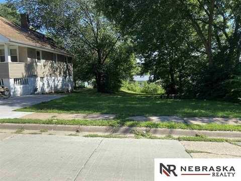 4529 Browne Street, Omaha, NE 68111