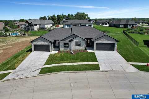 8840 Augusta Drive, Lincoln, NE 68526