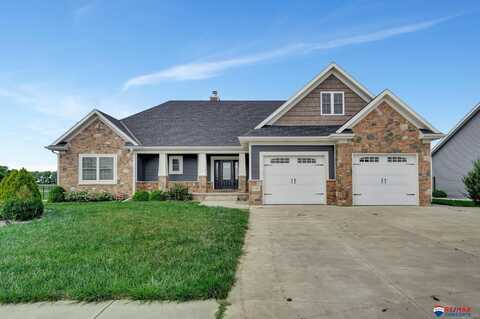 202 Knotty Pine Lane, Seward, NE 68434