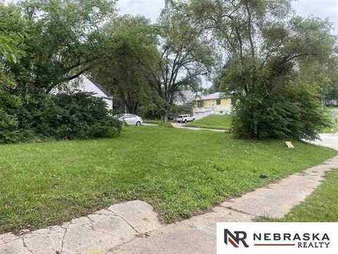 3301 Laurel Avenue, Omaha, NE 68111